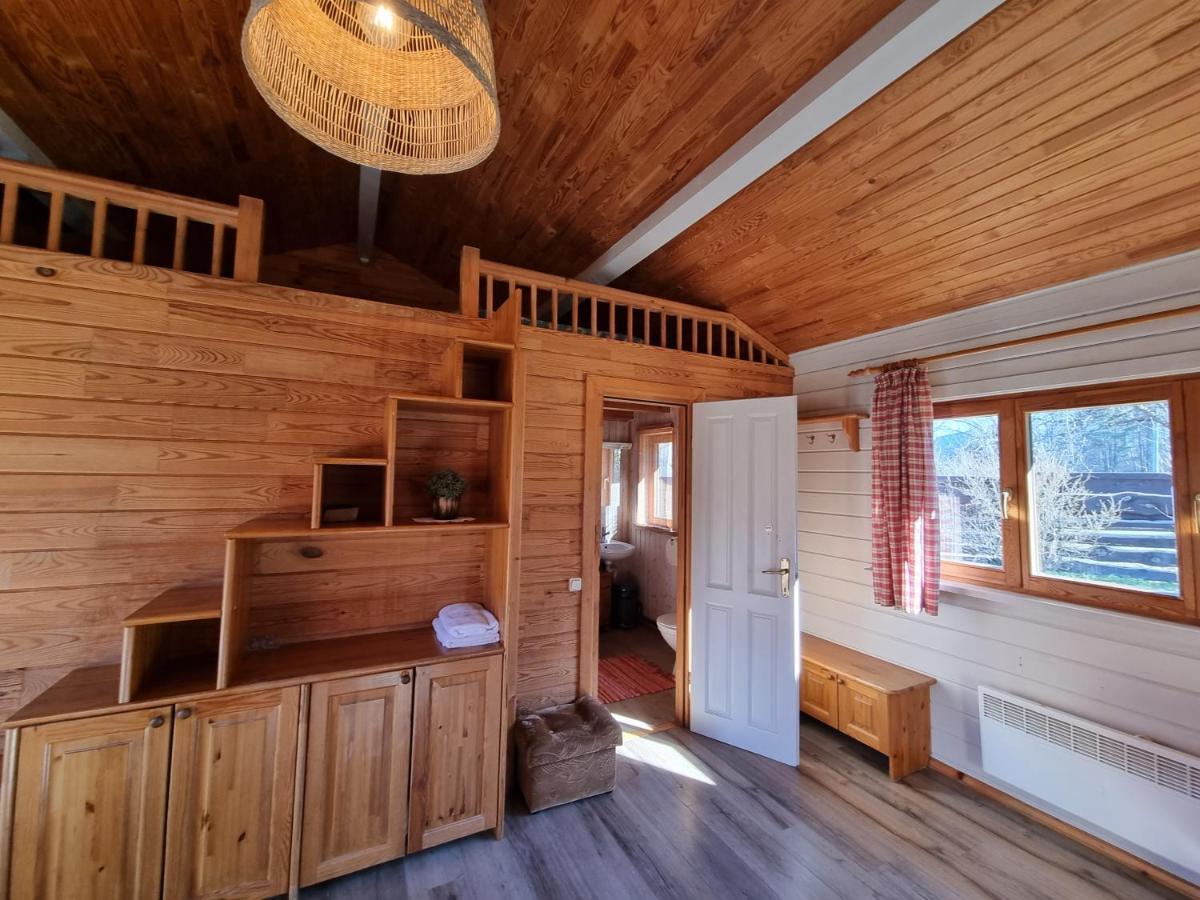 Viesu Nams Vecmuiza Hotel Tūja Eksteriør billede